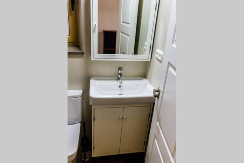 דירות גרנדה Bonito Apartamento Junto A Paseo De La Bomba מראה חיצוני תמונה